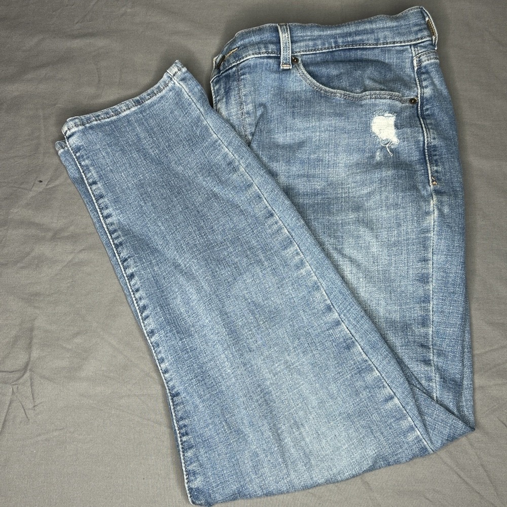 Levi's Distressed Tapered Jeans Stretch Denim Womens‎ Casual Style Size 14